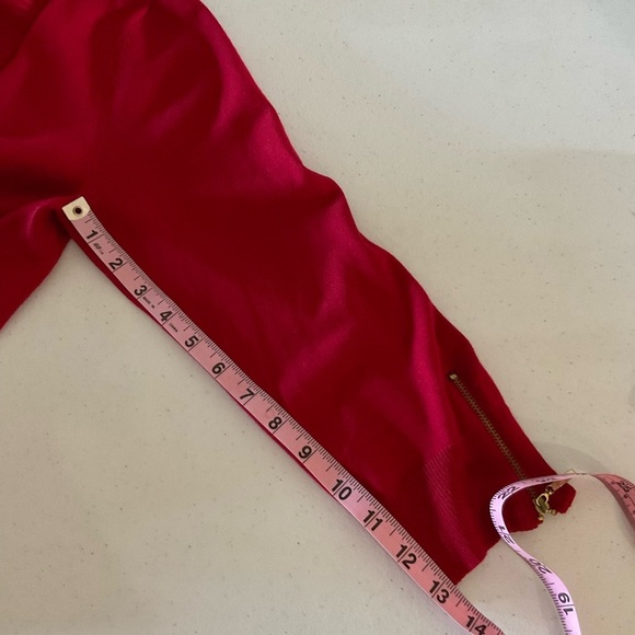 Carmen Marc Valvo Open Cardigan Sweater Wine Red Zipper 3/4 Sleeves Wome… - Picture 5 of 11